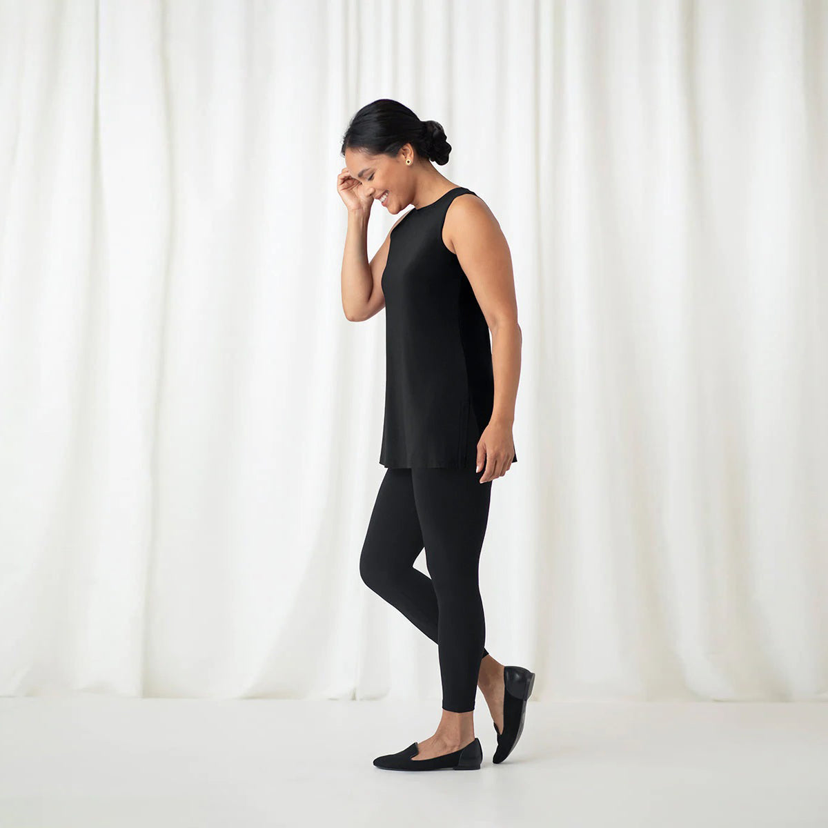 Sympli_sleeveless-nu-ideal-tunic_Black_Women_s_Tops_Long