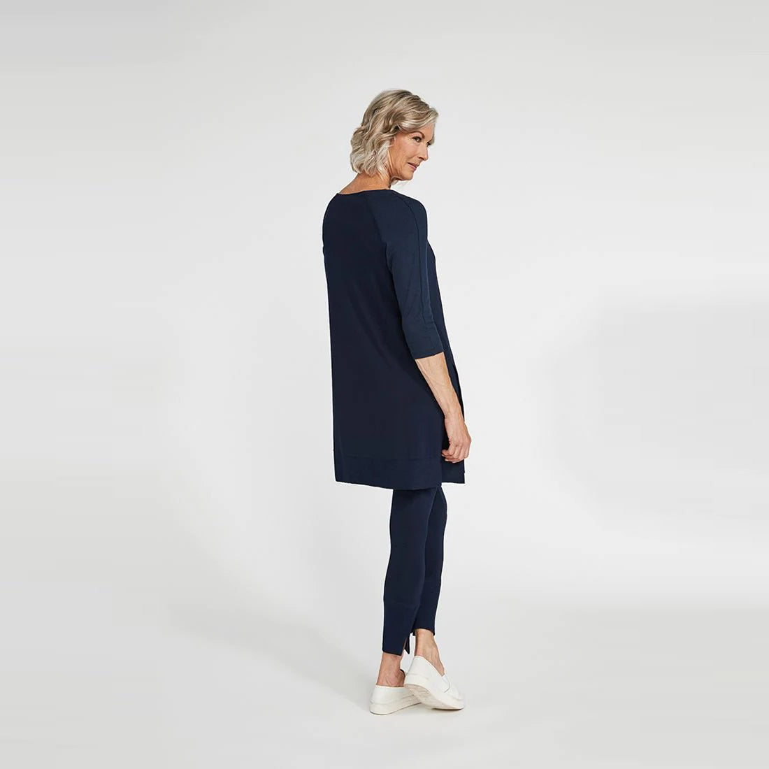 Motion Trim Raglan Tunic 3/4 Sleeve