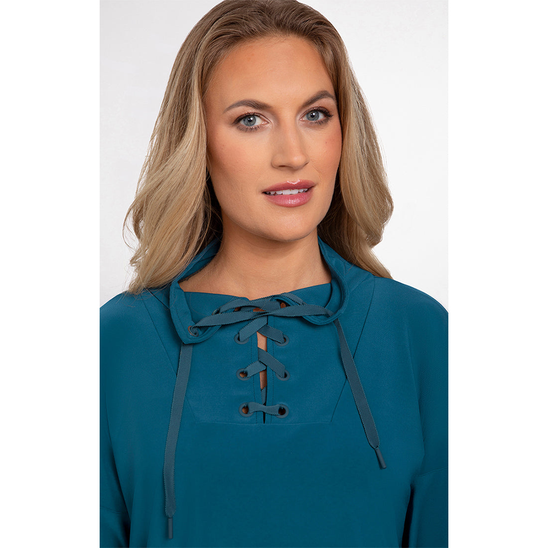 Lynk Pullover, Fall-Winter Tops for Women, Blue/Dragonfly Colour, Sympli Clothing, Toronto, Canada