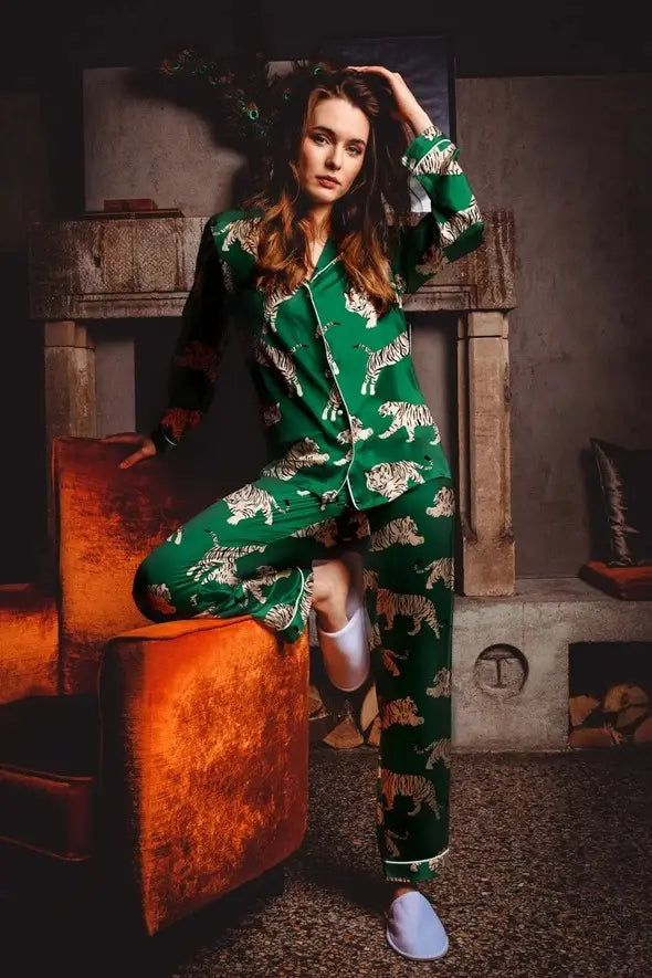 Zola Women s Tiger Print 2 Piece Satin Pajama Set